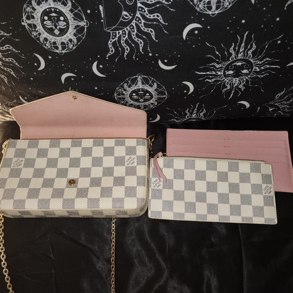 Louie Vuitton Damier Azur Felice Pouchette - Picture 6 of 15